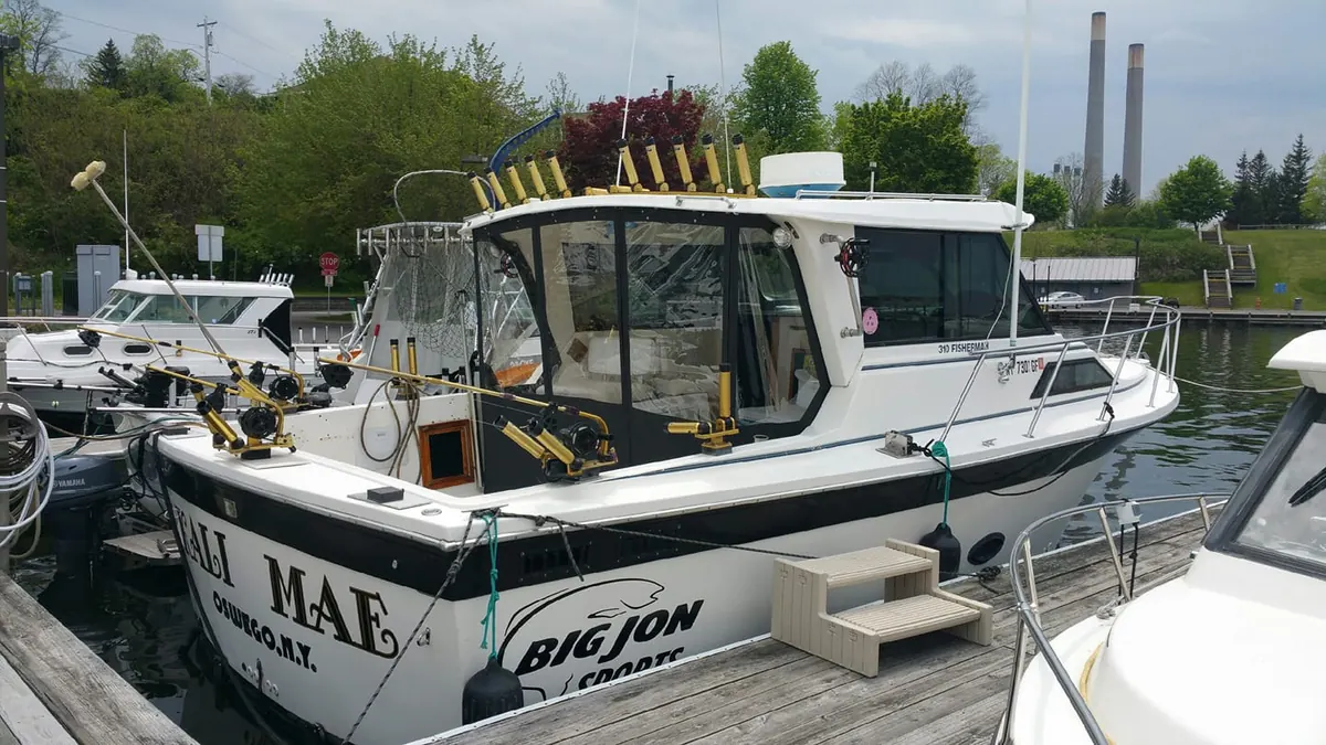 The Kali Mae at the dock, rods rigged